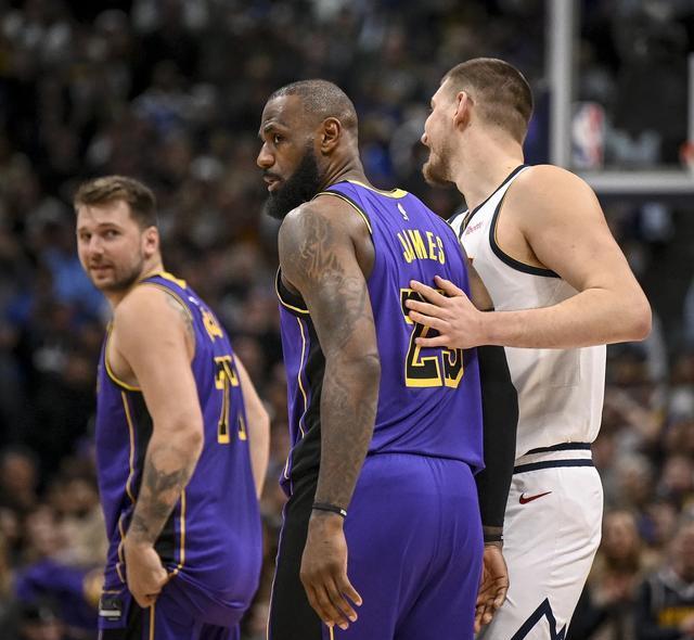 穆雷巅峰对决，东契奇与40激战DWG分钟，逆转胜负难料！