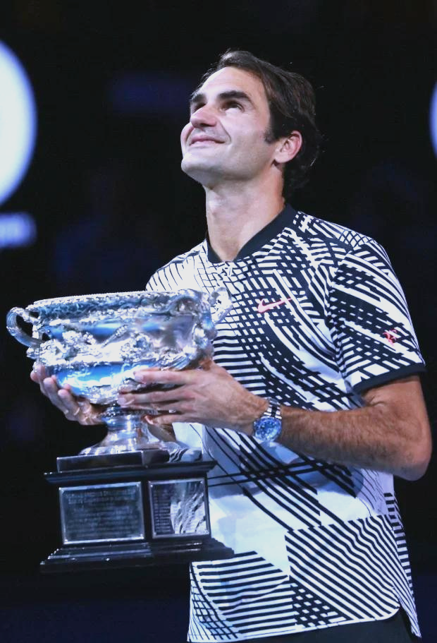 包含费德勒重返赛场，比赛规则变更首场状态出色，C9观众沸腾！的词条